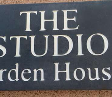 Studio Self-Catering Apartment (Breakfast Not Available)
