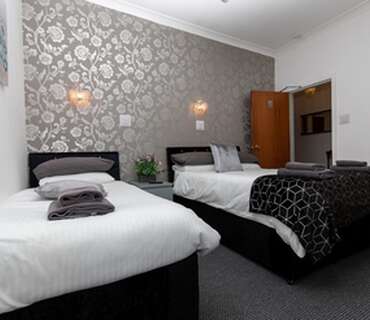 Twin En-suite Room (inc. Breakfast)