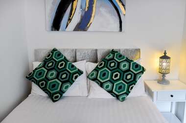 Double Room Pet Friendly Single Occupancy:Mysterious Maude