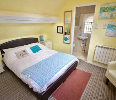 William Reynolds Double En-suite Room (inc. Breakfast)