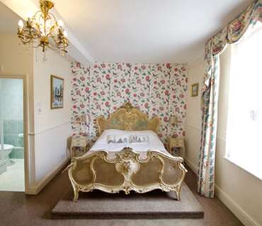 William Hazeldine Double En-suite Room (inc. Breakfast)