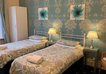 Twin Ensuite
