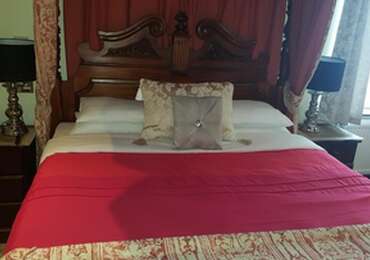 Four Poster