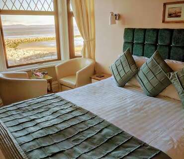 1st floor Sea View Premium Double En-suite (inc Breakfast)