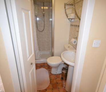Family Bedroom With Ensuite (2)