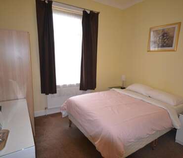 Double room with ensuite (inc. Breakfast) (6)