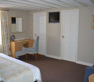 Family Room Luxury Ensuite (Inc. Breakfast -Non Refundable)