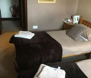 Twin En-suite Room Only