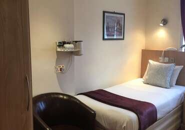 Single En-suite Room