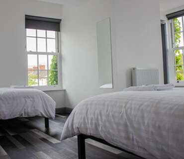 Twin En-suite Room