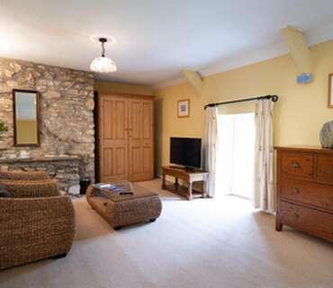Superior Super King Size Double En Suite Bedroom with Breakfast