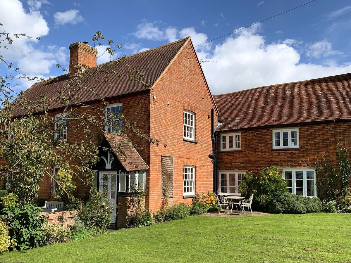 Our Gallery Manor Farm, Bed and Breakfast in nr Bicester