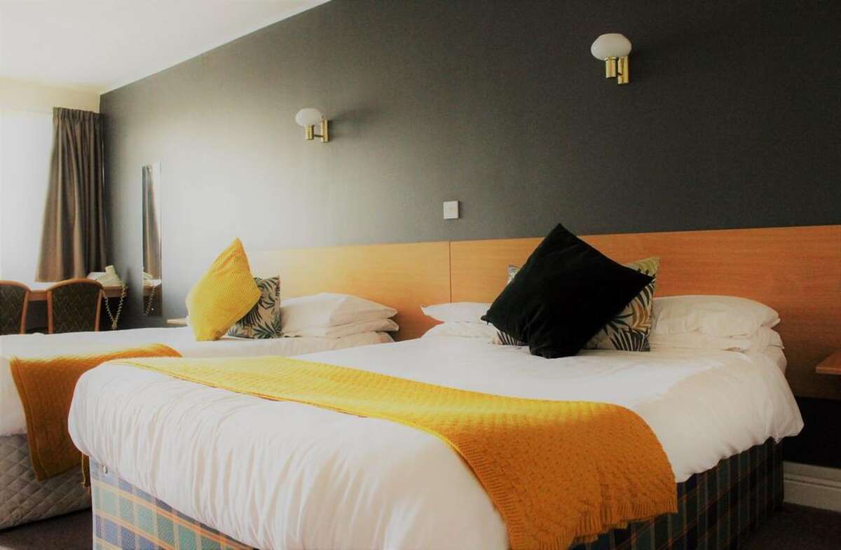 Our Gallery The Inn at Yanleigh, Bed and Breakfast in Bristol