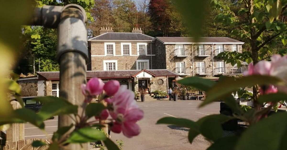 Three Rivers Hotel