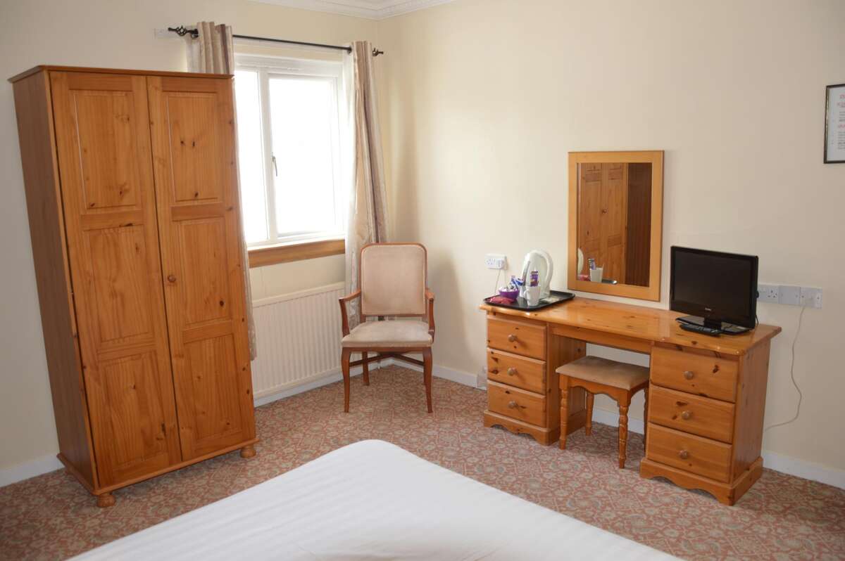 Our Gallery Kinlochbervie Hotel, Hotel in By Lairg