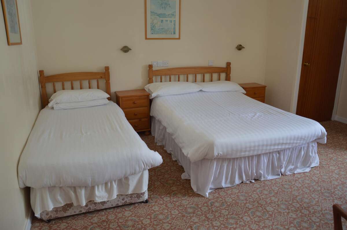 Our Gallery Kinlochbervie Hotel, Hotel in By Lairg