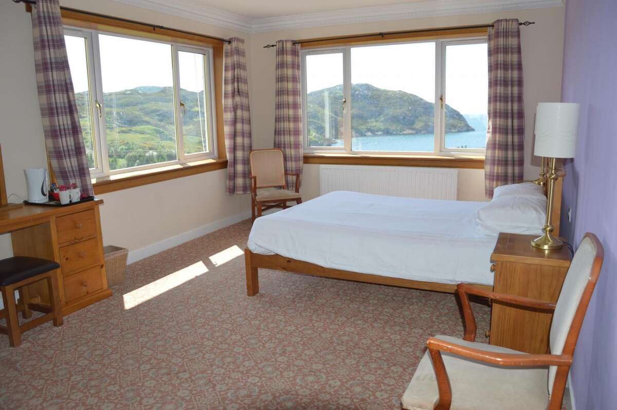 Our Gallery Kinlochbervie Hotel, Hotel in By Lairg