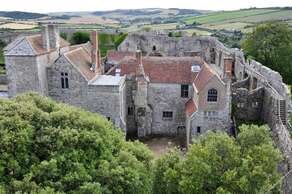 Carisbrooke Castle