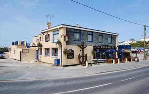 The Mermaid Inn Porth Beach