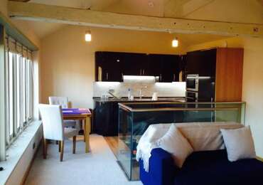 Luxury Deluxe first floor apartment 1 X Double Bedroom Ensuite 2 Adults