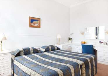 Bed And Breakfast - Standard Twin Bedded Room