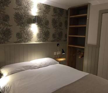 Double en-suite