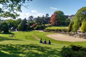 Calverley Grounds