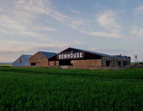 Bowhouse