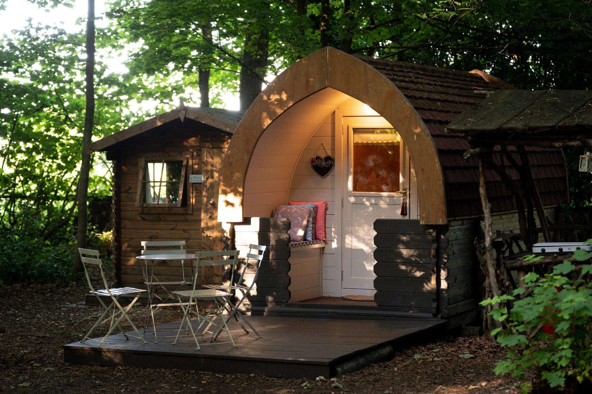 Hollington Park Glamping in Highclere, United Kingdom