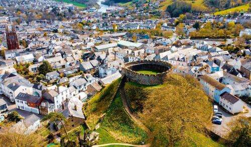 Totnes - Towns Villages