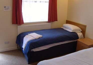 Single En-suite Room