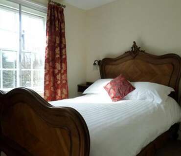 Normandy - Double Bed En Suite Including Continental Breakfast