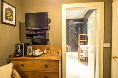 Courtyard Room with double bed (inc. Breakfast)