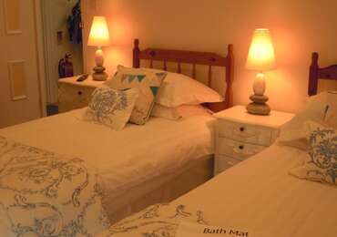 Twin Room (inc. Breakfast)