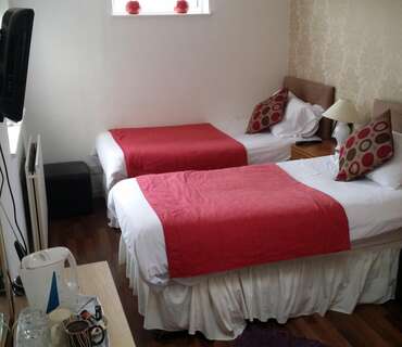 Twin Room (room Only)