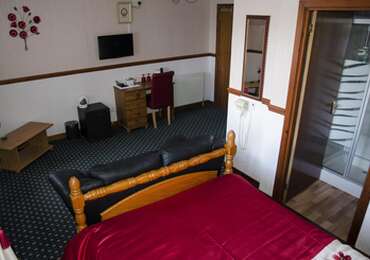 Stewart - Double En-suite Room (inc. Breakfast)