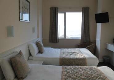 Triple Room Ensuite(inc self Service Breakfast)