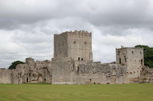 PORTCHESTER CASTLE, Portchester, Hampshire (7 Miles)