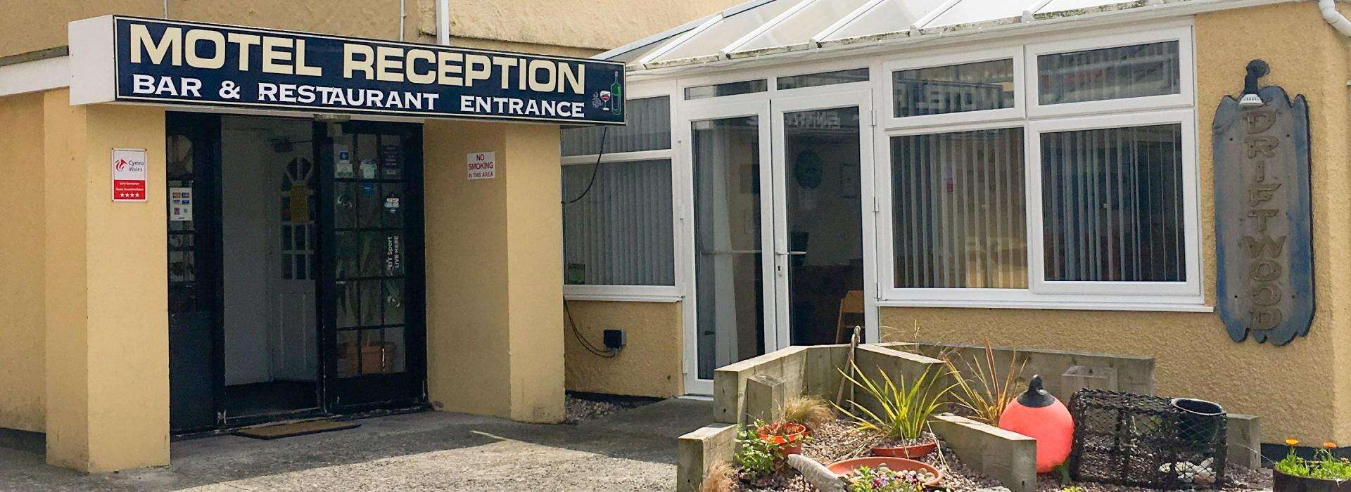 Great Value Accommodation in Trearddur Bay, Anglesey | The Beach Motel