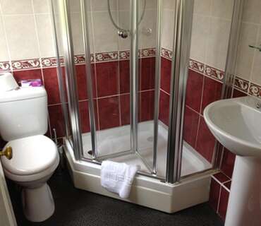 Alexander Brodie Double En-suite Room (inc. Breakfast)