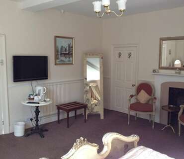 William Hazeldine Double En-suite Room (inc. Breakfast)