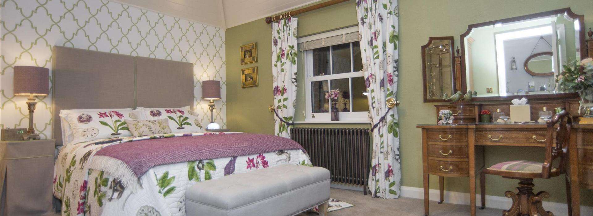 Encil House Boutique B&B, Gibsons, Canada Coach House Boutique B & B, Accommodation in Dromore