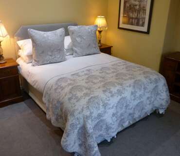Family Room, En-suite. Room Only
