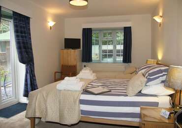 Family Room - Ground floor - (has use of ground floor shared bathrooms) - Breakfast included