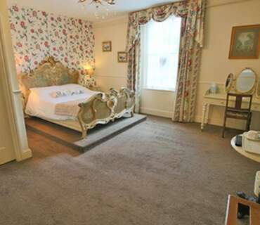 William Hazeldine Double En-suite Room (inc. Breakfast)