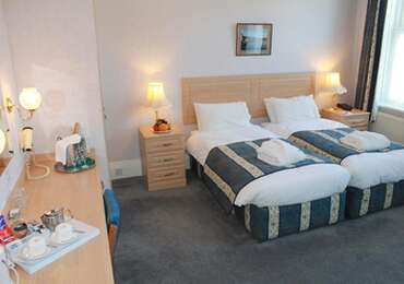 Bed And Breakfast - Deluxe Twin Bedded Room