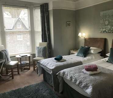 Twin En-suite Room (inc. Breakfast)