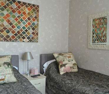 Twin En-suite Room including Breakfast