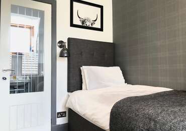 Room 1- Single En-suite Room (inc. Breakfast)