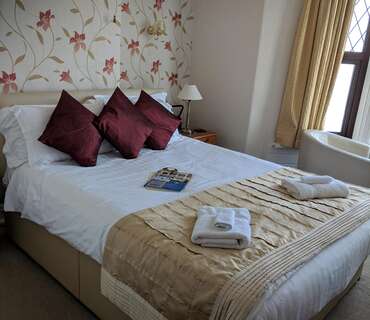 2nd Floor Sea View Premium Double En-suite (inc. Breakfast)